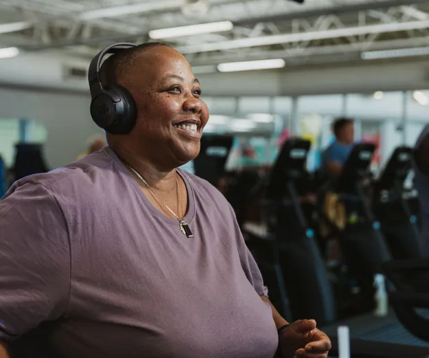Q walking on the treadmill